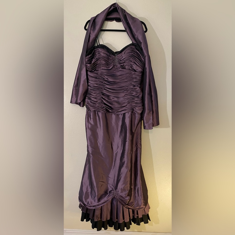 Annabelle Vintage style Purple & Black spaghetti strap formal dress w/scarf 20W